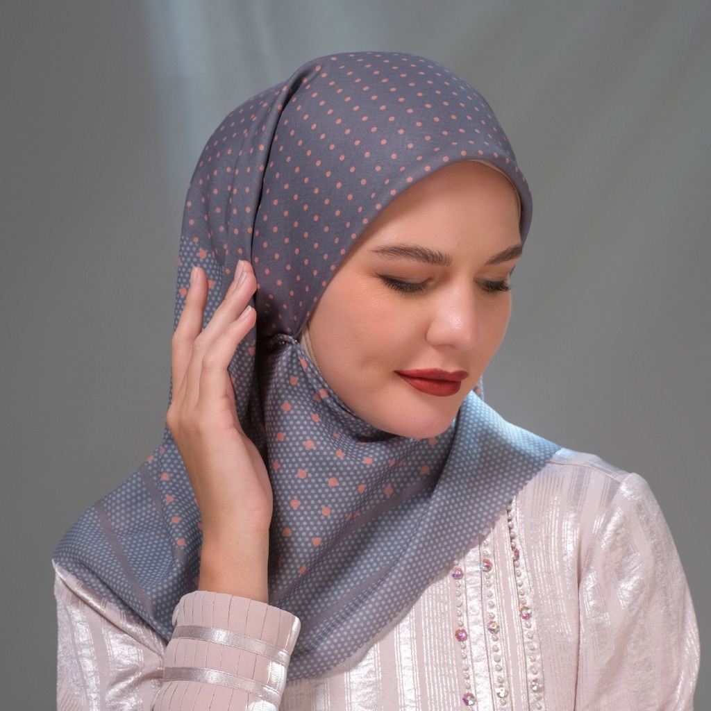 Shafira - Corvina Printed Scarf - Kerudung Segi Empat Motif - Hard Box Packaging