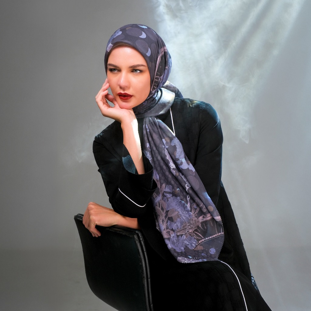 Shafira - Nessie Printed Scarf - Hijab Segi Empat Motif - Voal - Hard Box Packaging