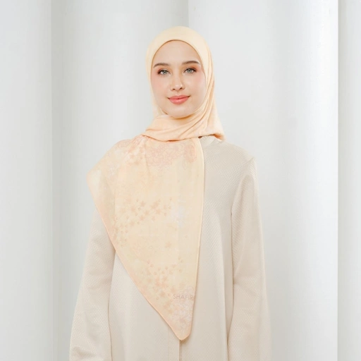 Image of Shafira - Ilsa Printed Scarf - Hijab Segi Empat Motif - Voal - Hard Box Packaging