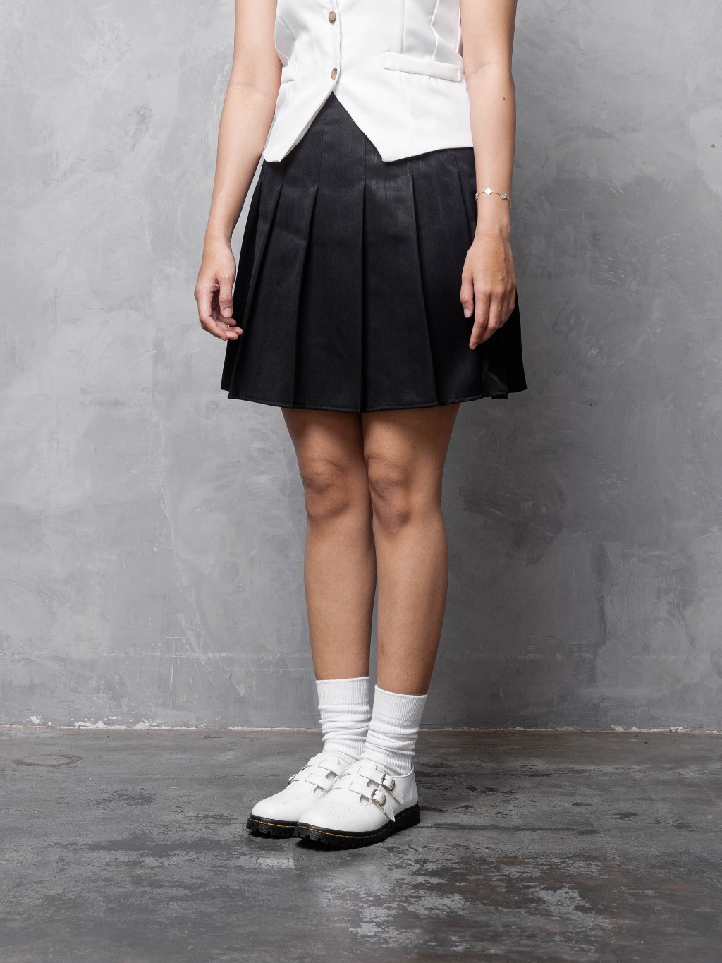 Sepatu Catless Valencia White - Sepatu Slip On Loafers Boots Kulit Wanita