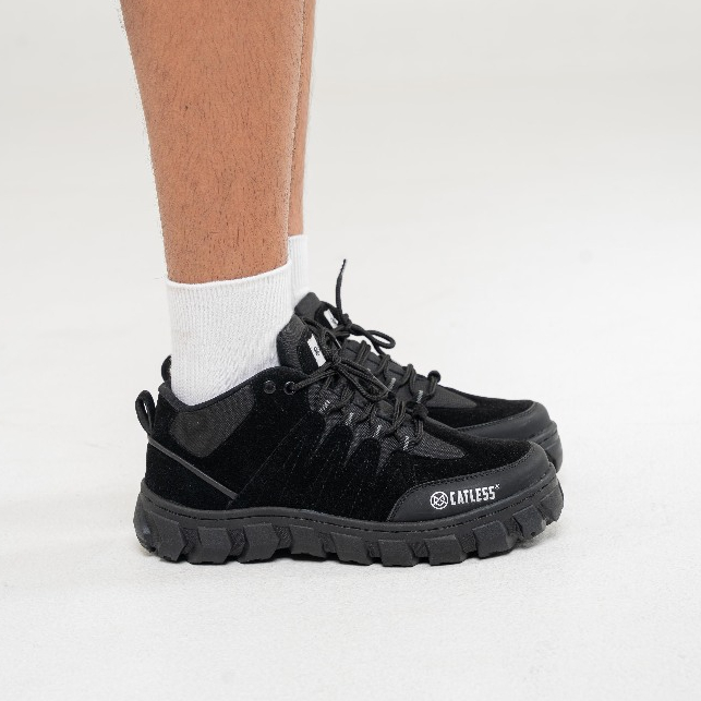 Catless Sepatu boots Safety Pria Everest Hitam - Sepatu Outdoor Gunung Pria Dengan Ujung Besi