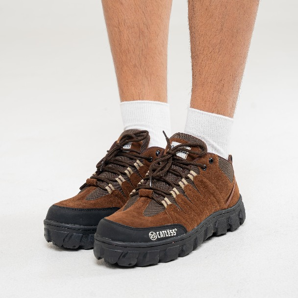 Catless Sepatu boots Safety Pria Everest Brown - Sepatu Outdoor Gunung Pria Dengan Ujung Besi