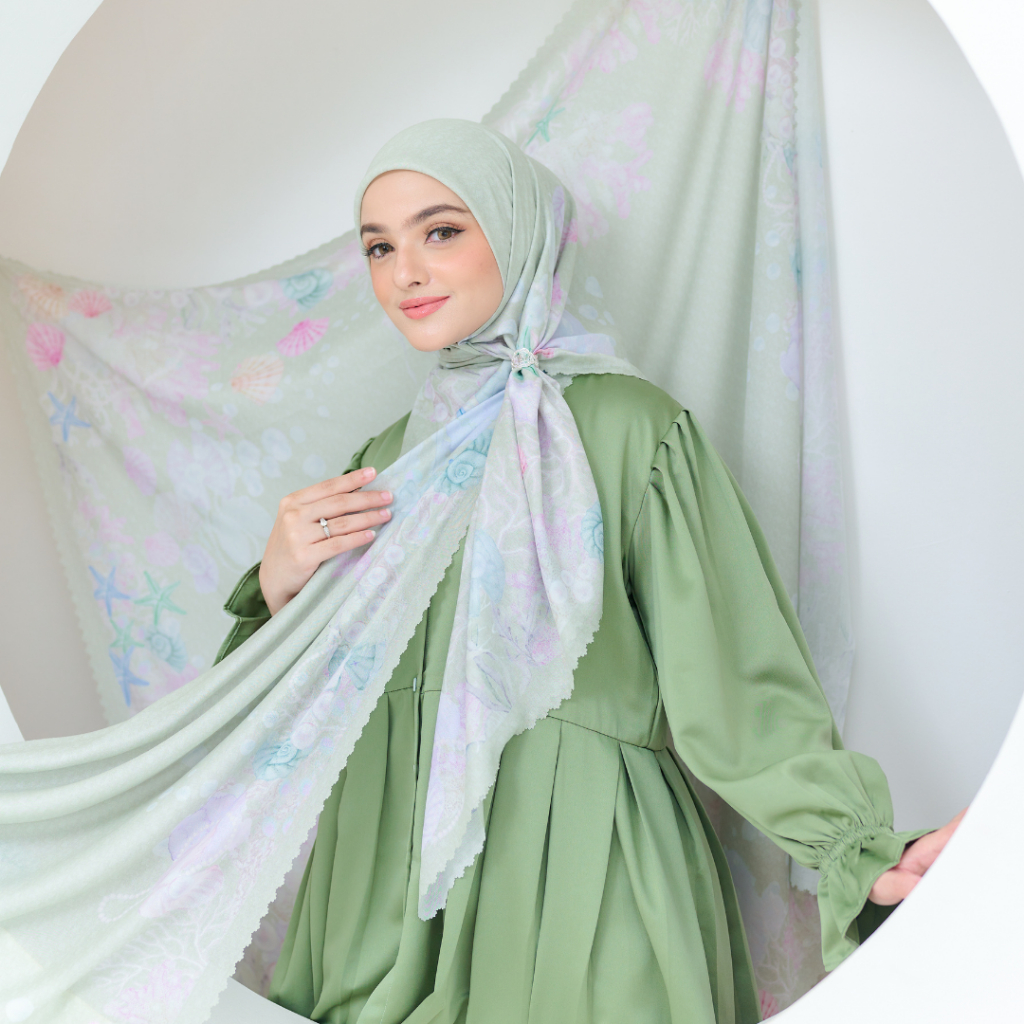 Scarf Pearl of The Sea Series x Insta Perfect - Hijab Segi Empat