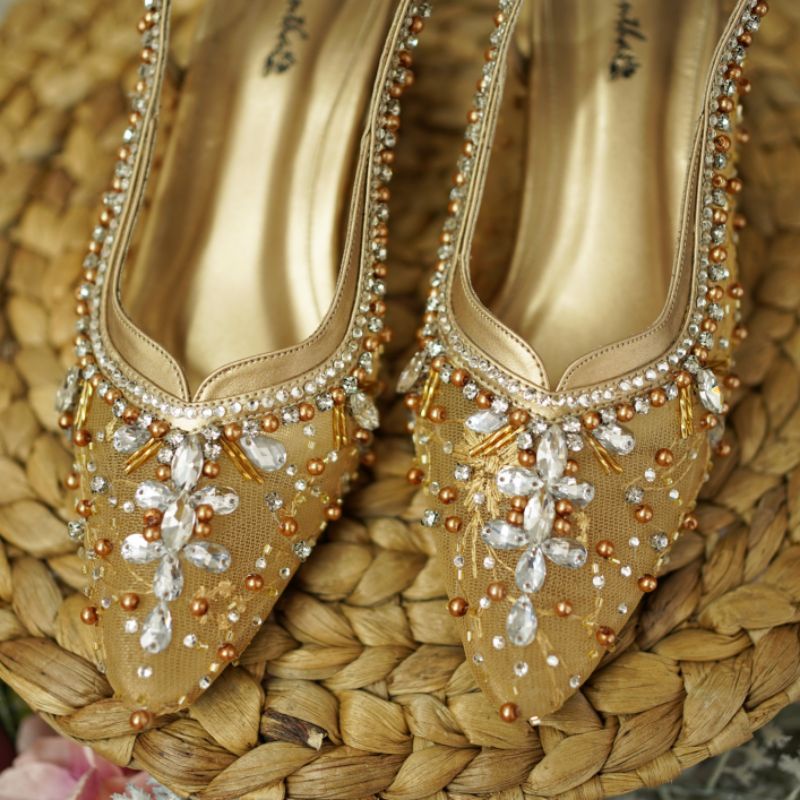 Deu_Calantha Sepatu Ankle Strap Aghnia Gold 5CM White 7CM