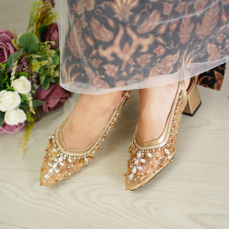 Deu_Calantha Sepatu Ankle Strap Aghnia Gold 5CM White 7CM