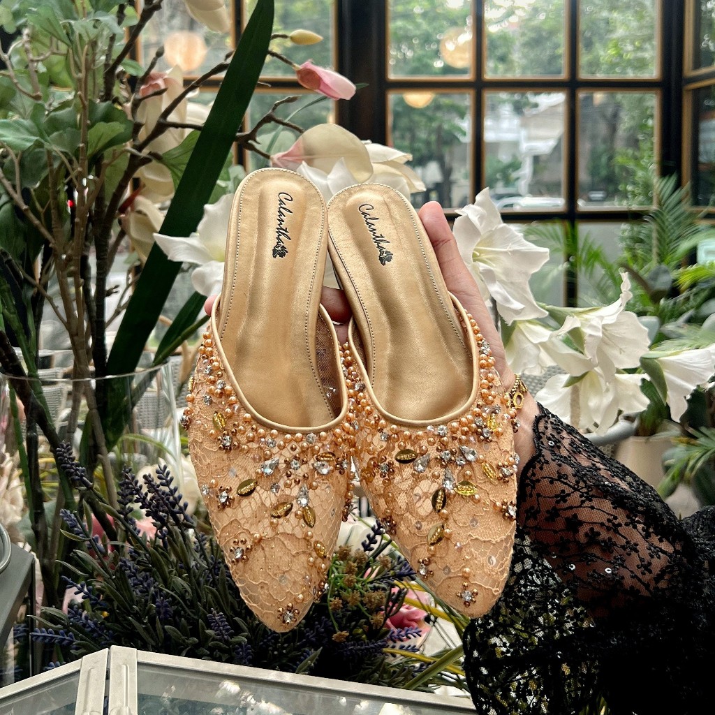 Deu_Calantha Sepatu Pesta Wanita Wedding Selop Payet Amecia Heels 3 Cm Kain Brokat Hak Tebal Kulit Sintesis Insole Empuk
