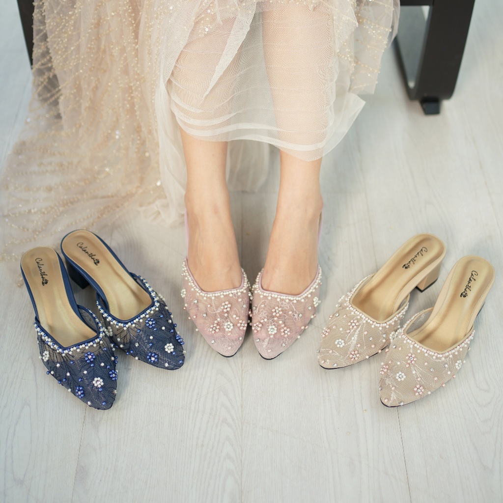 Deu_Calantha Sepatu Pesta Wanita Wedding Shoes Selop Payet Arabelle Heels 5 Cm Slop Kain Brokat Mewah Hak Tebal Kulit Sintesis Insole Empuk Kuat Dan Nyaman Dipakai