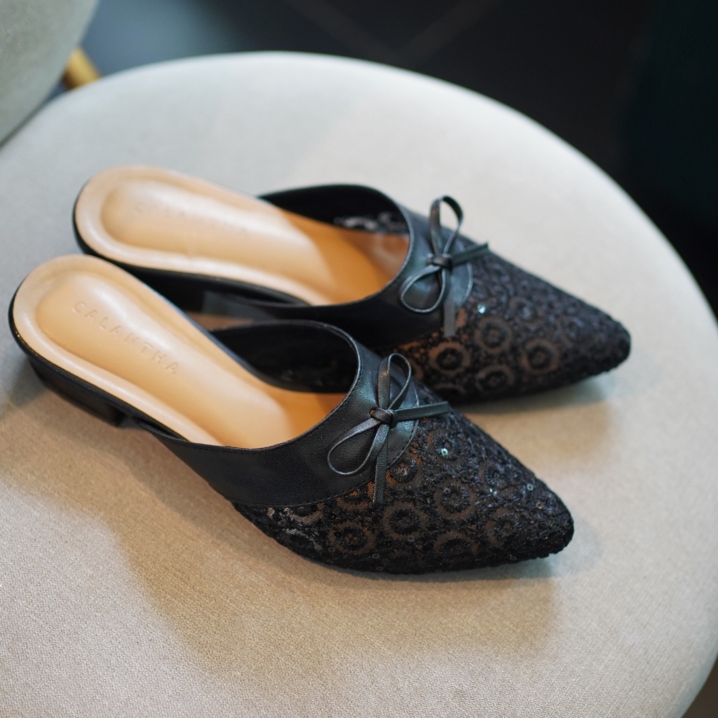 Deu_Calantha Sendal Harian Sepatu Pesta Wanita Wedding Selop Florence Heels 3 Cm Kain Brokat Hak Tebal Kulit Sintesis Insole Empuk