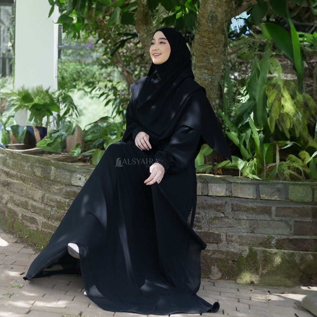 Alsyahra Exclusive - Pashmina Meleyot Luxe Aesthetic Hijab Syari Jetblack