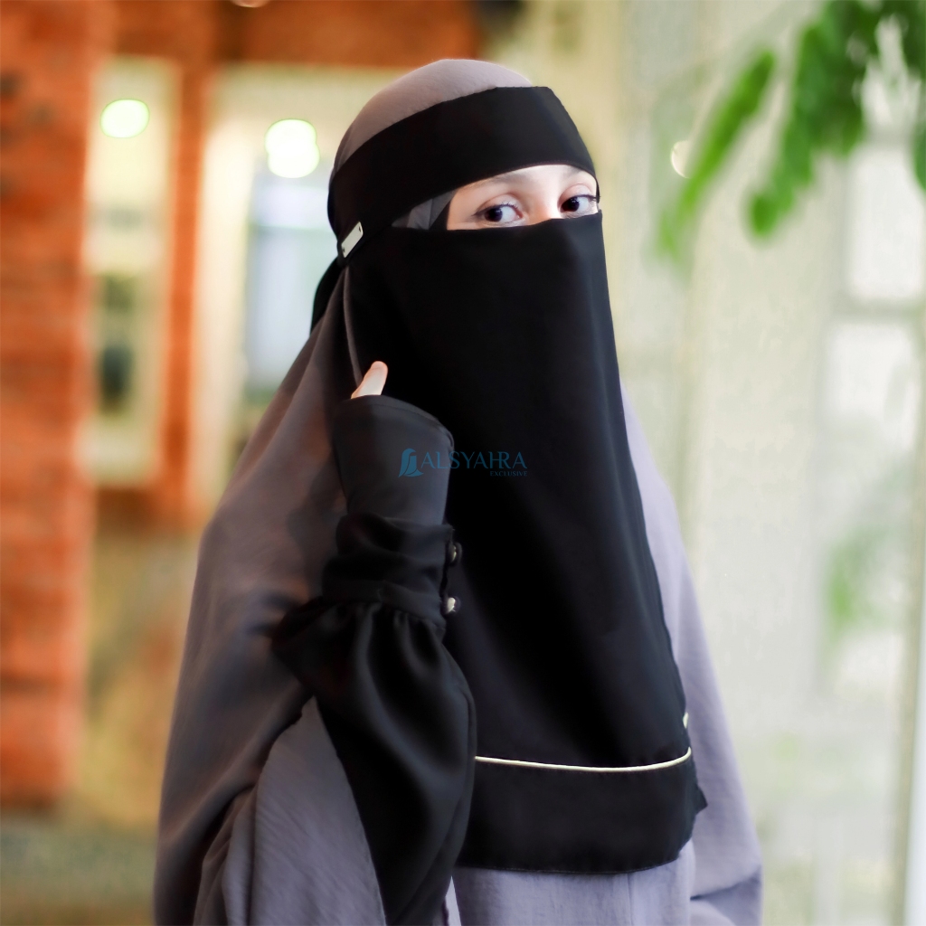 Alsyahra Exclusive - Niqab Bandana List Gold Sifon Silk Jetblack Arab